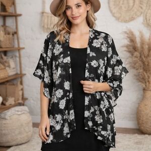 L.I.F.E Love is for Eternity Open Front Cardigan Poncho Black White M